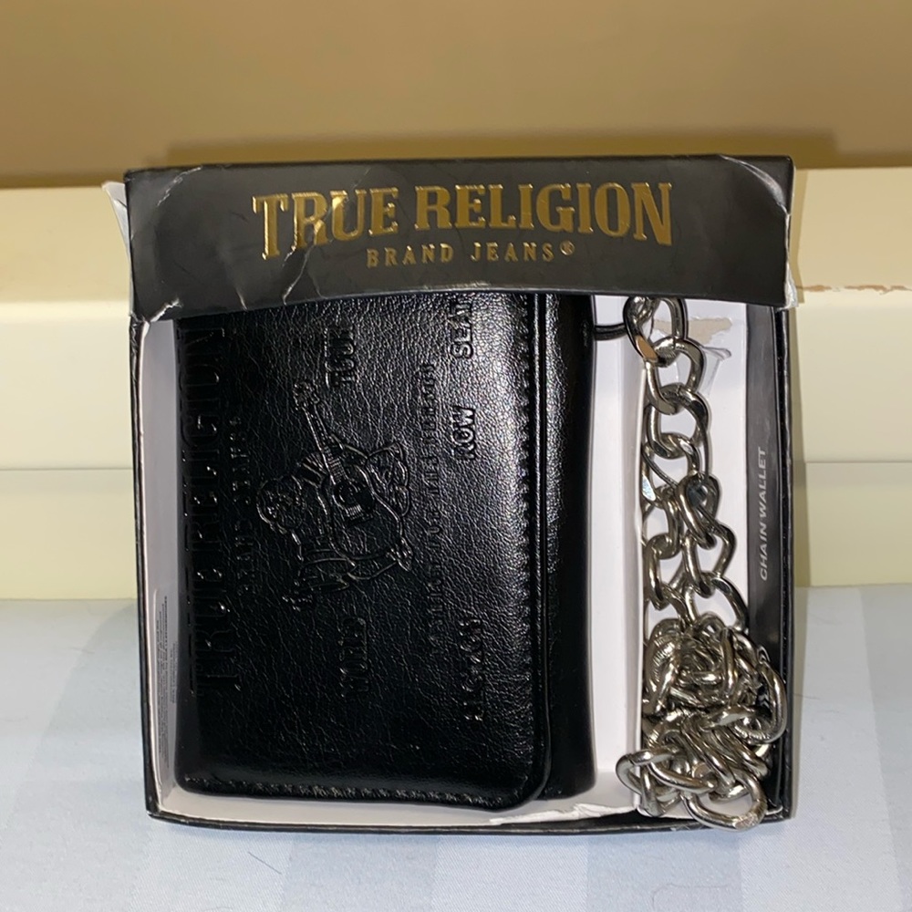 True Religion Men’s wallet